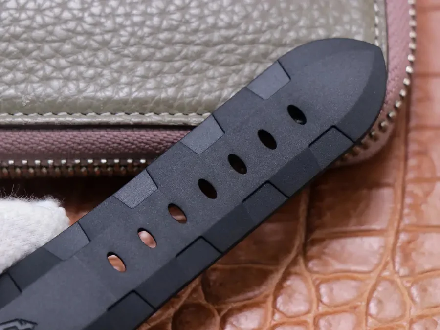 Watch gallery thumbnail 8