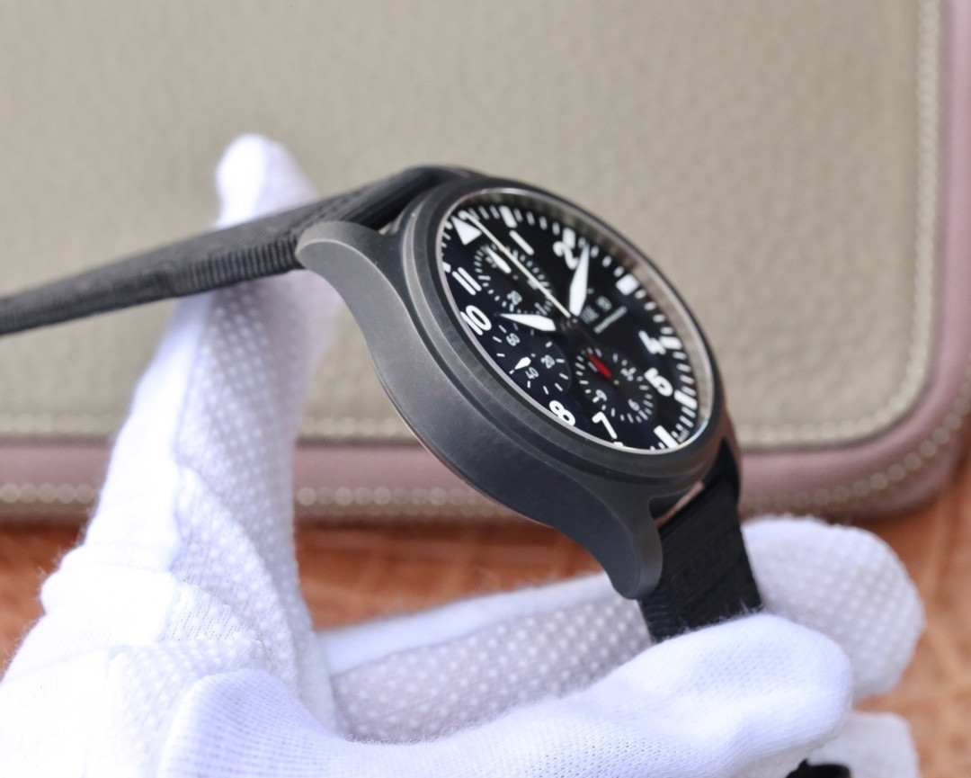 Watch gallery thumbnail 5