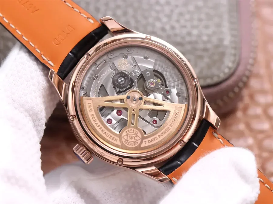 Watch gallery thumbnail 5