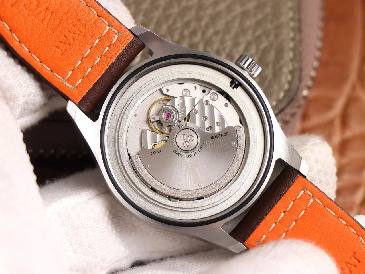 Watch gallery thumbnail 5