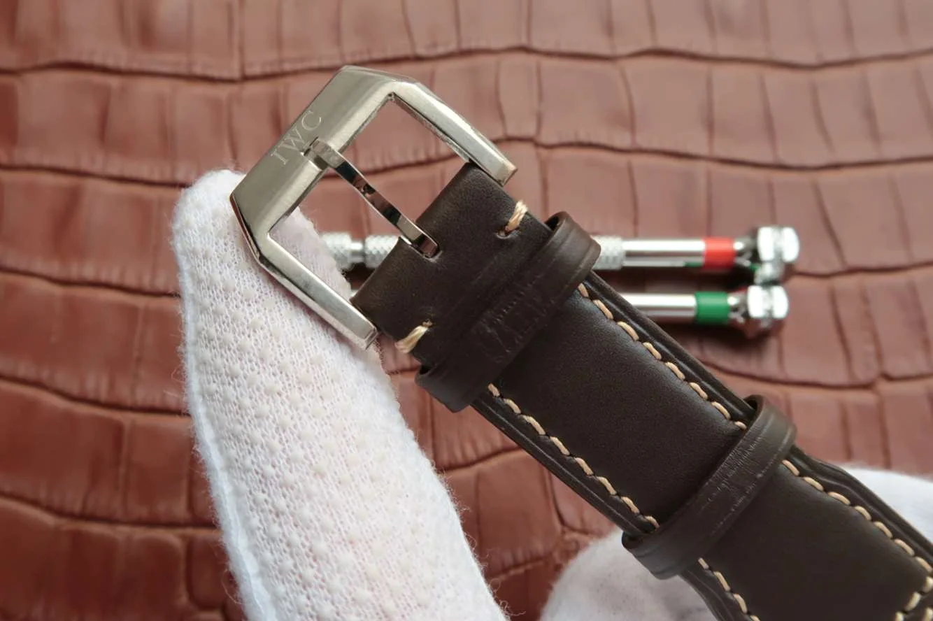 Watch gallery thumbnail 6
