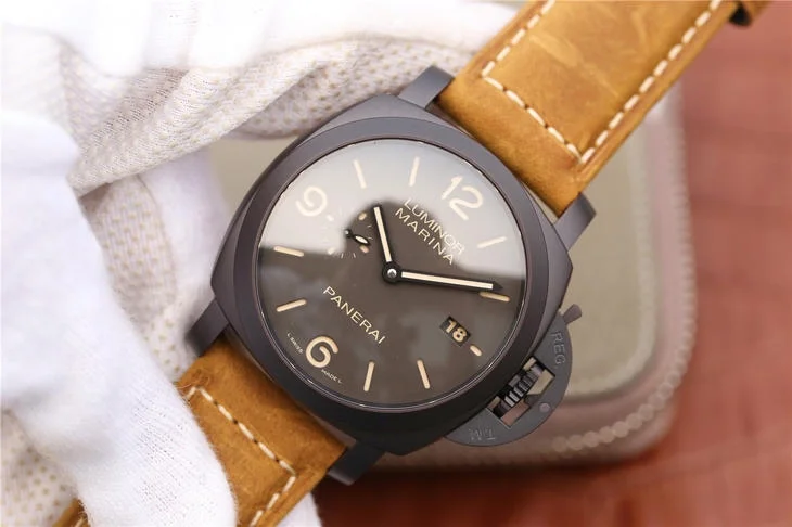 Watch gallery thumbnail 2