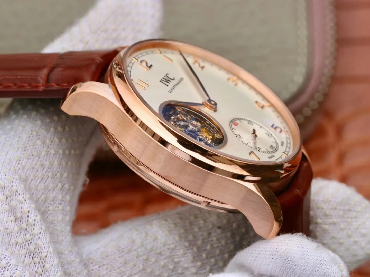 Watch gallery thumbnail 5