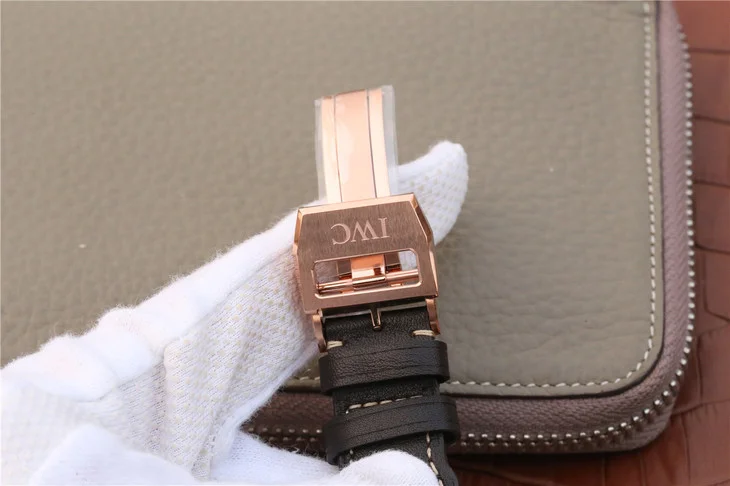 Watch gallery thumbnail 6