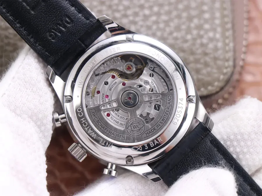 Watch gallery thumbnail 5