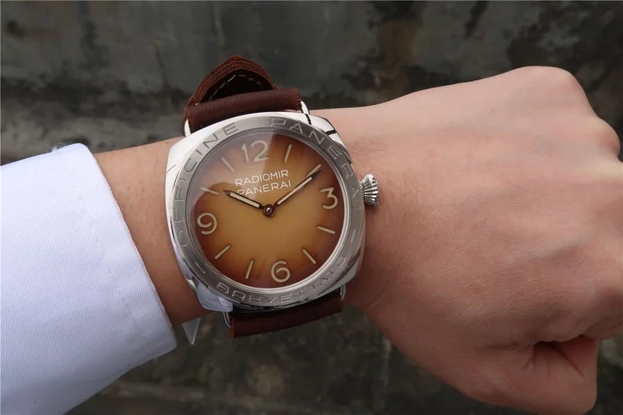 Watch gallery thumbnail 9
