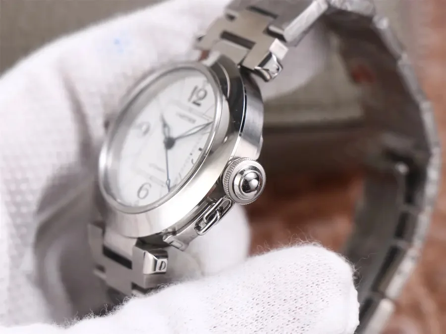 Watch gallery thumbnail 4