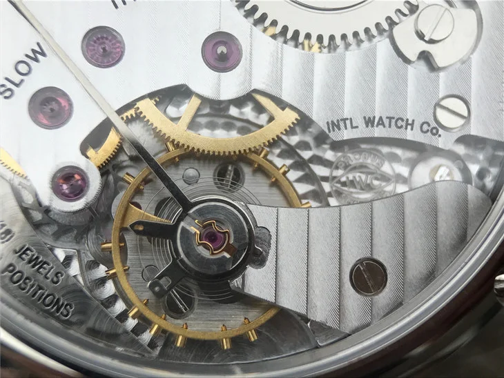 Watch gallery thumbnail 9
