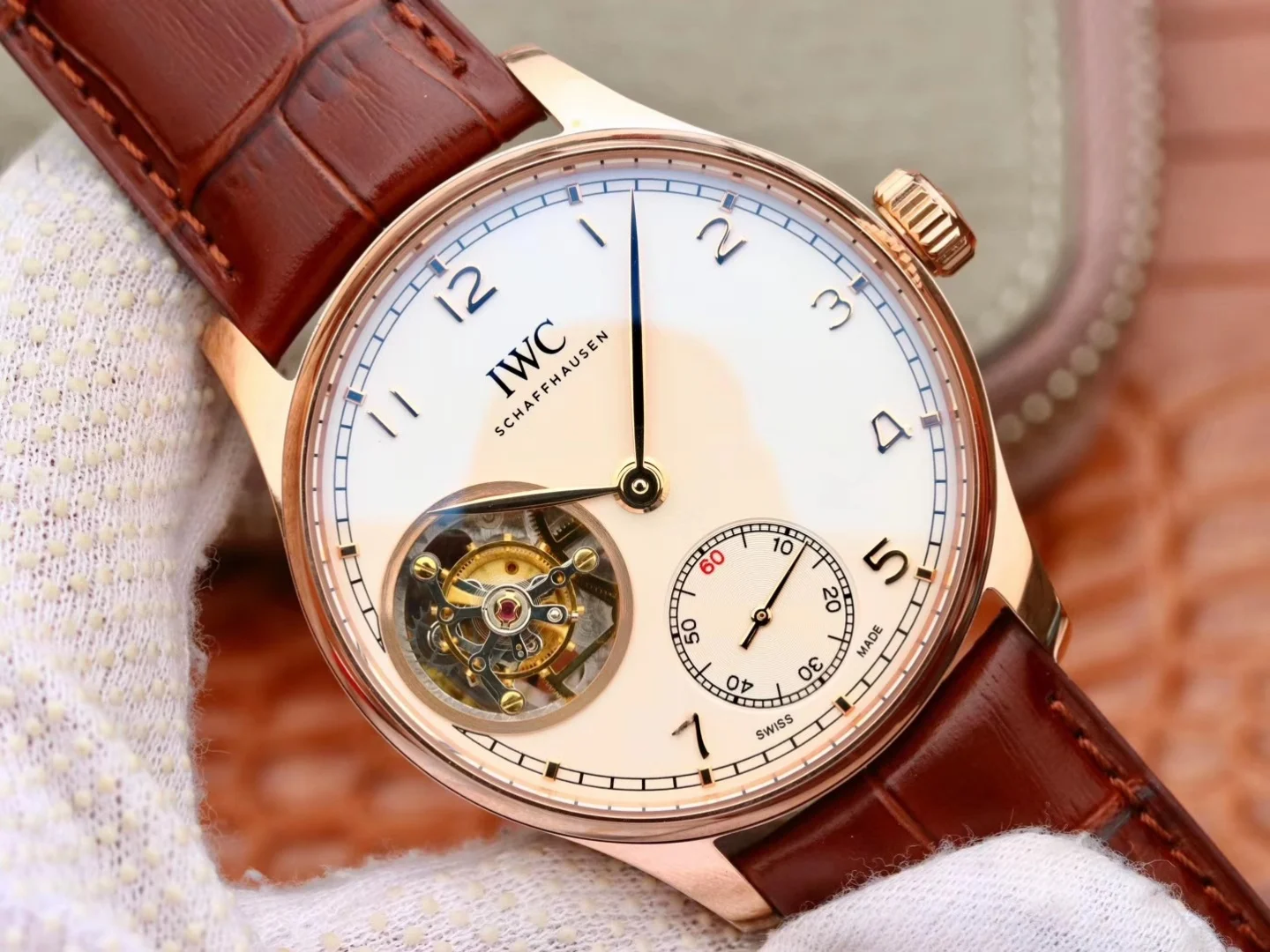 Watch gallery thumbnail 4