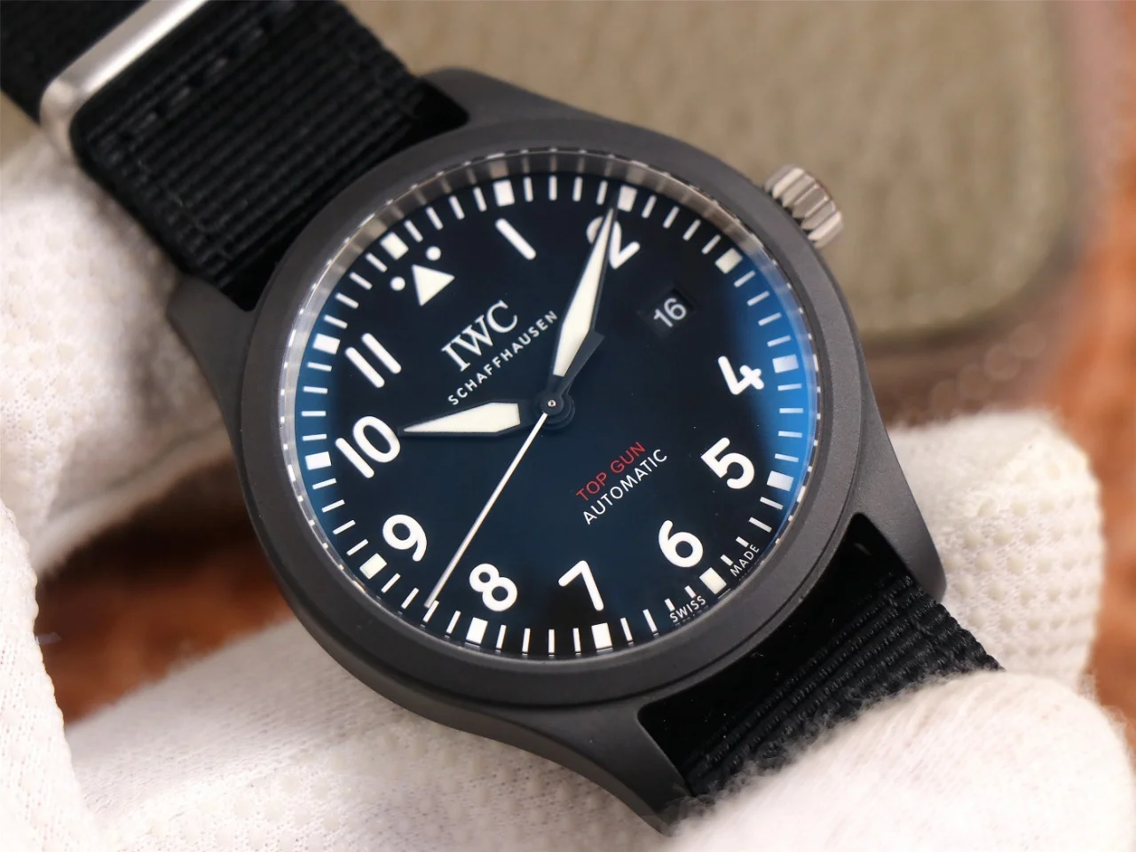 Watch gallery thumbnail 2