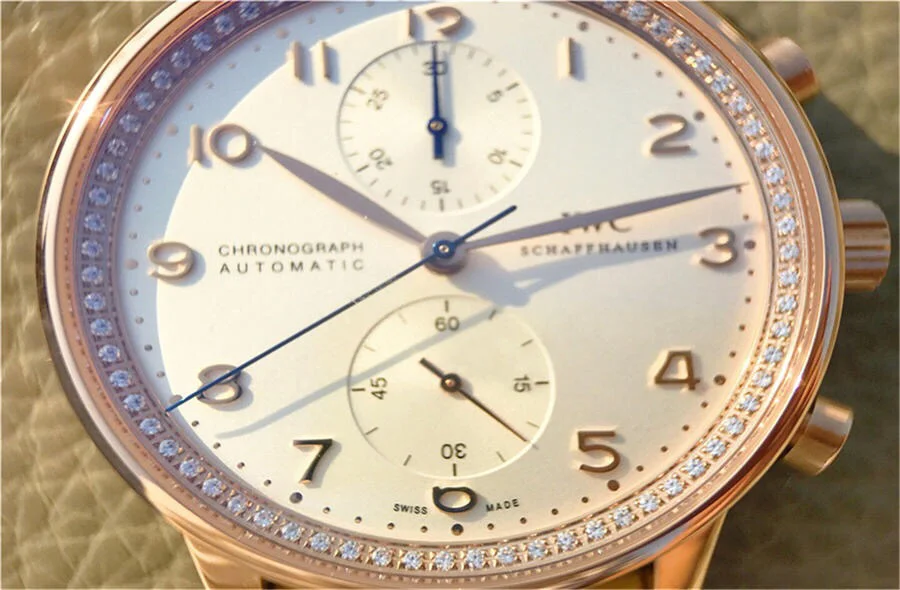 Watch gallery thumbnail 4